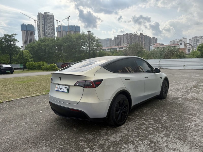 南宁23年特斯拉MODEL Y5