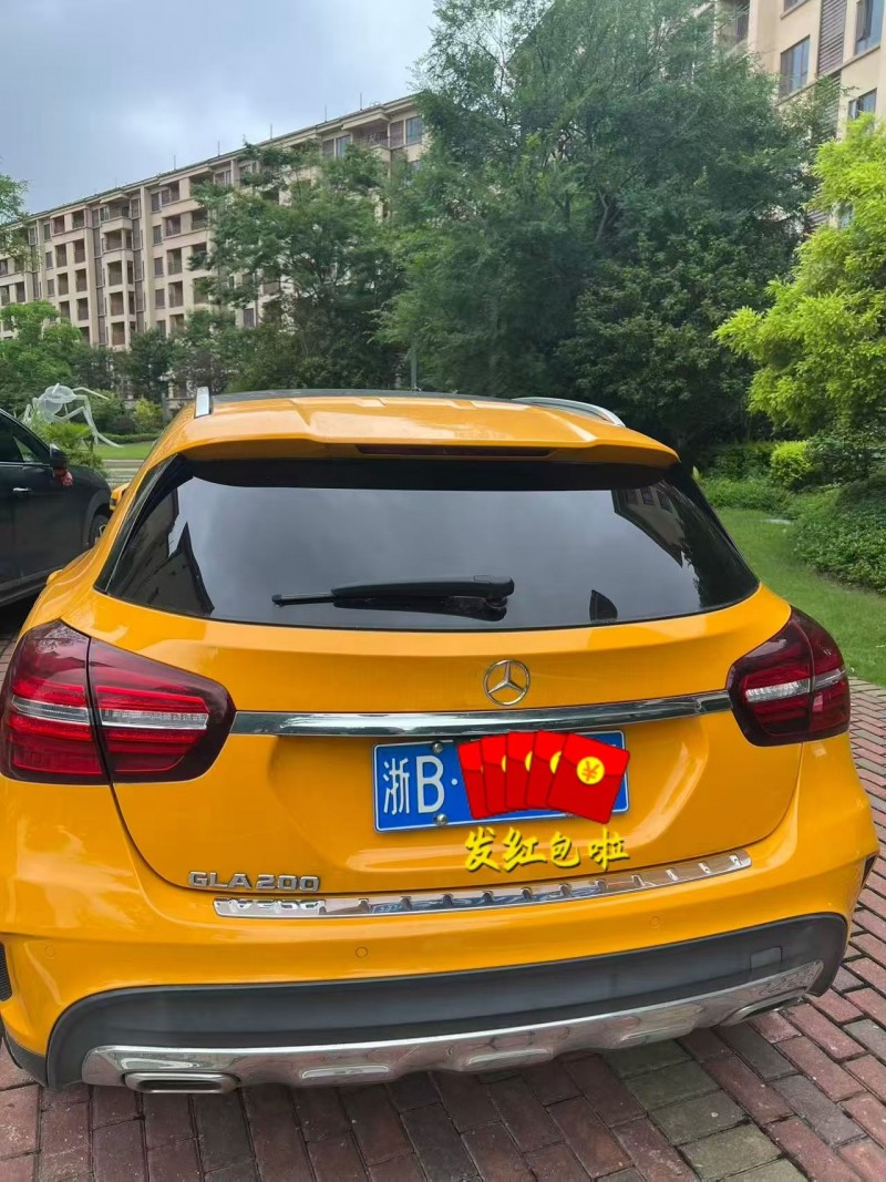 长沙19年奔驰GLA2