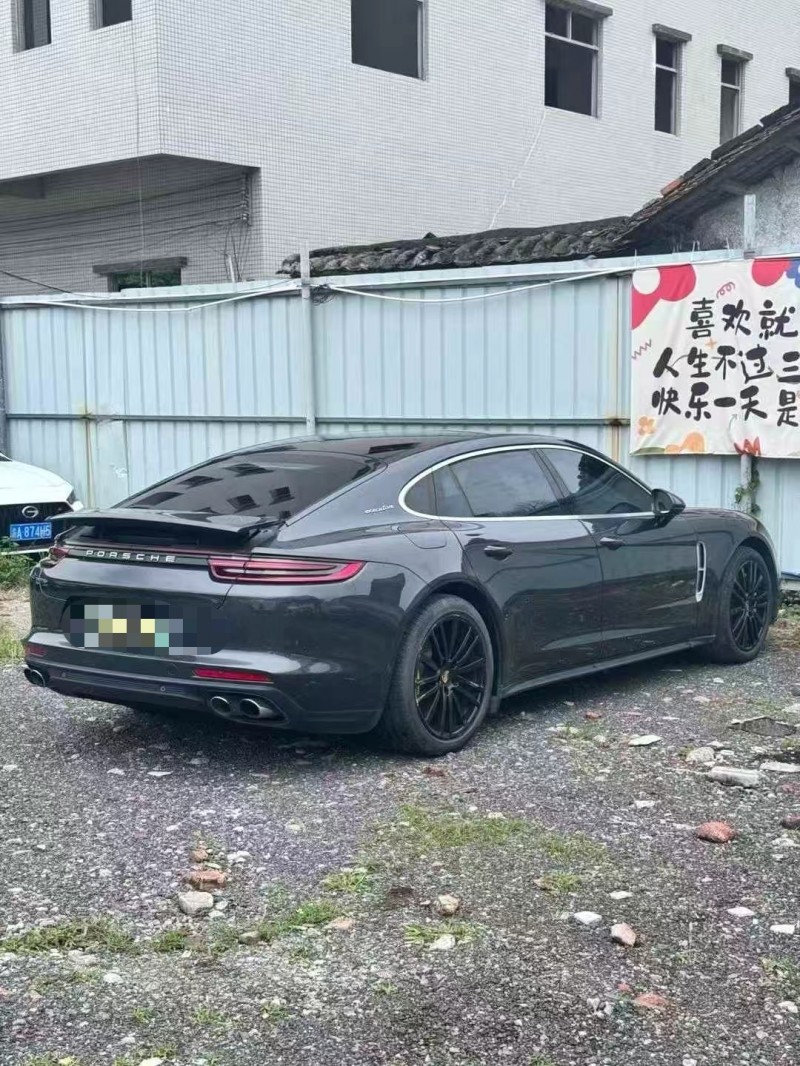 广州18年保时捷帕拉梅拉7