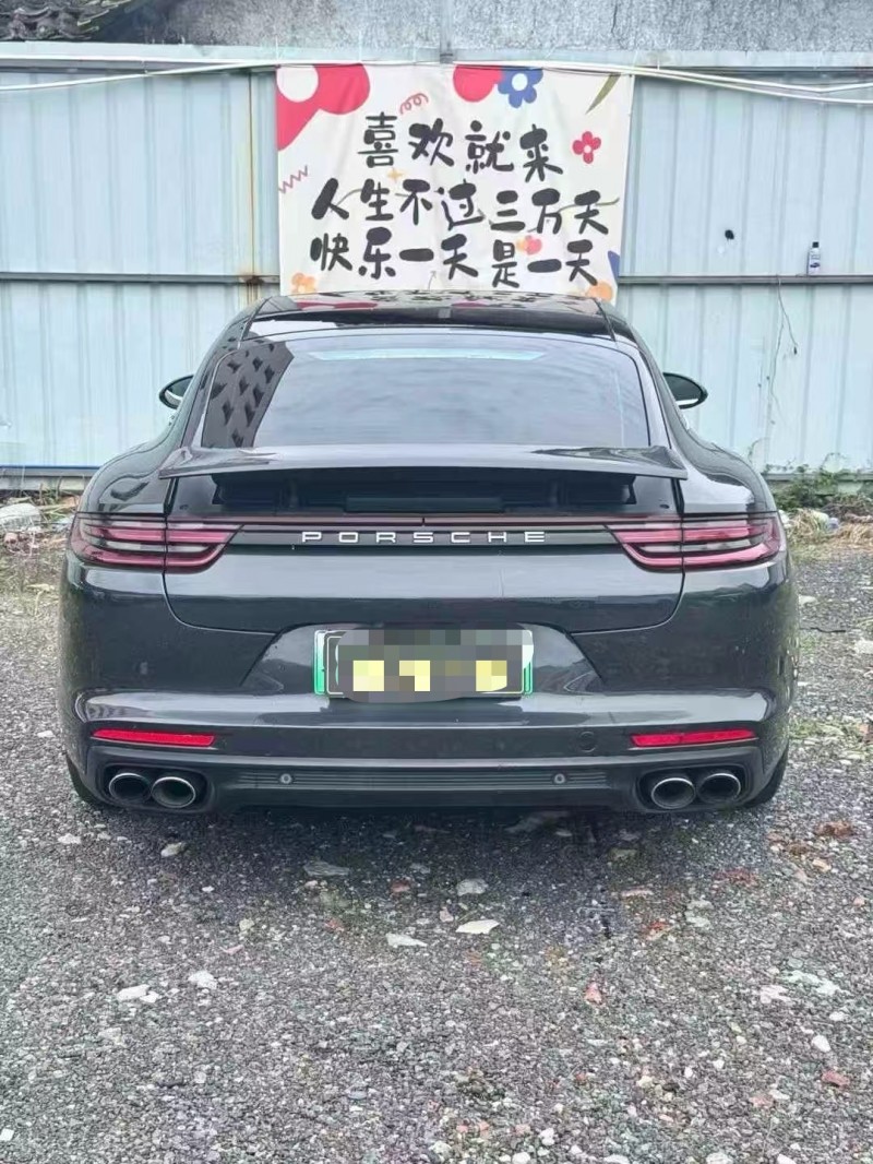 广州18年保时捷帕拉梅拉9