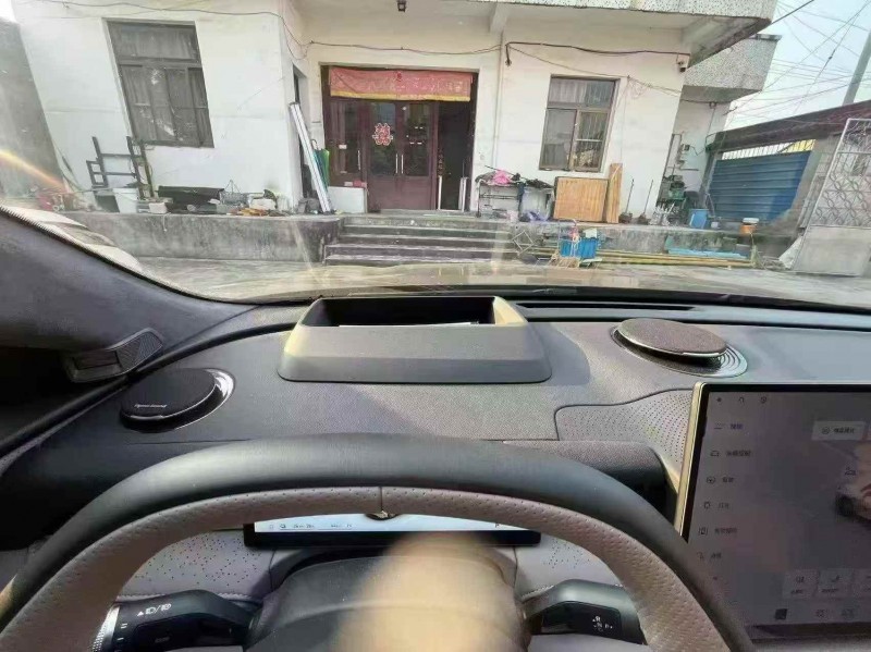 南通25年吉利银河4