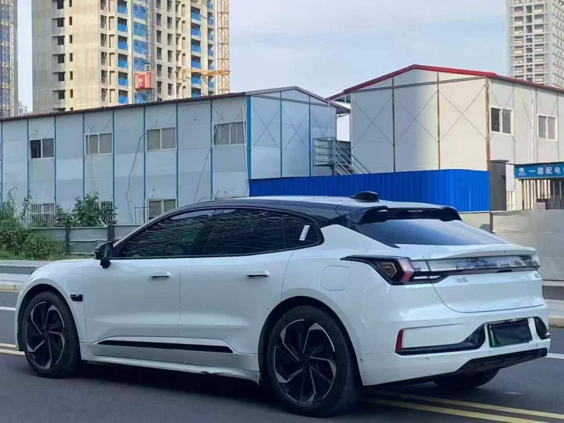 宜昌23年极氪汽车0017