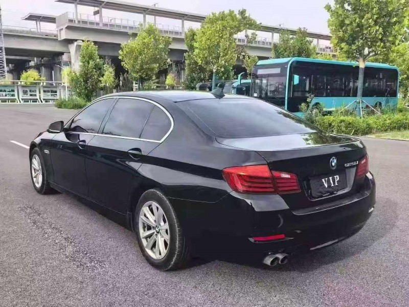 唐山16年宝马5系8