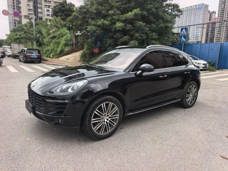 桂林15年保时捷Macan3