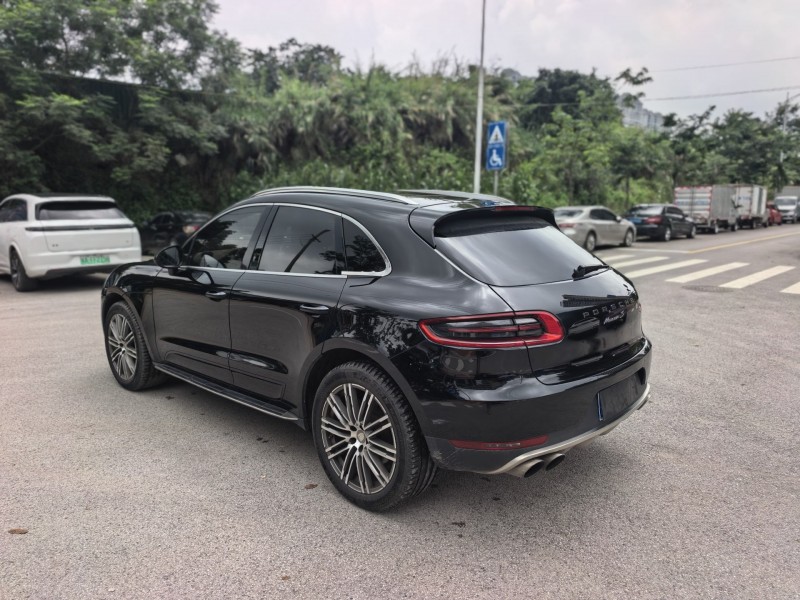 桂林15年保时捷Macan9