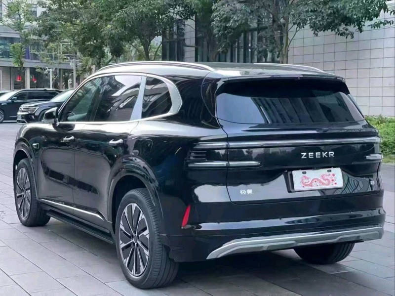 广州26年极氪汽车X9