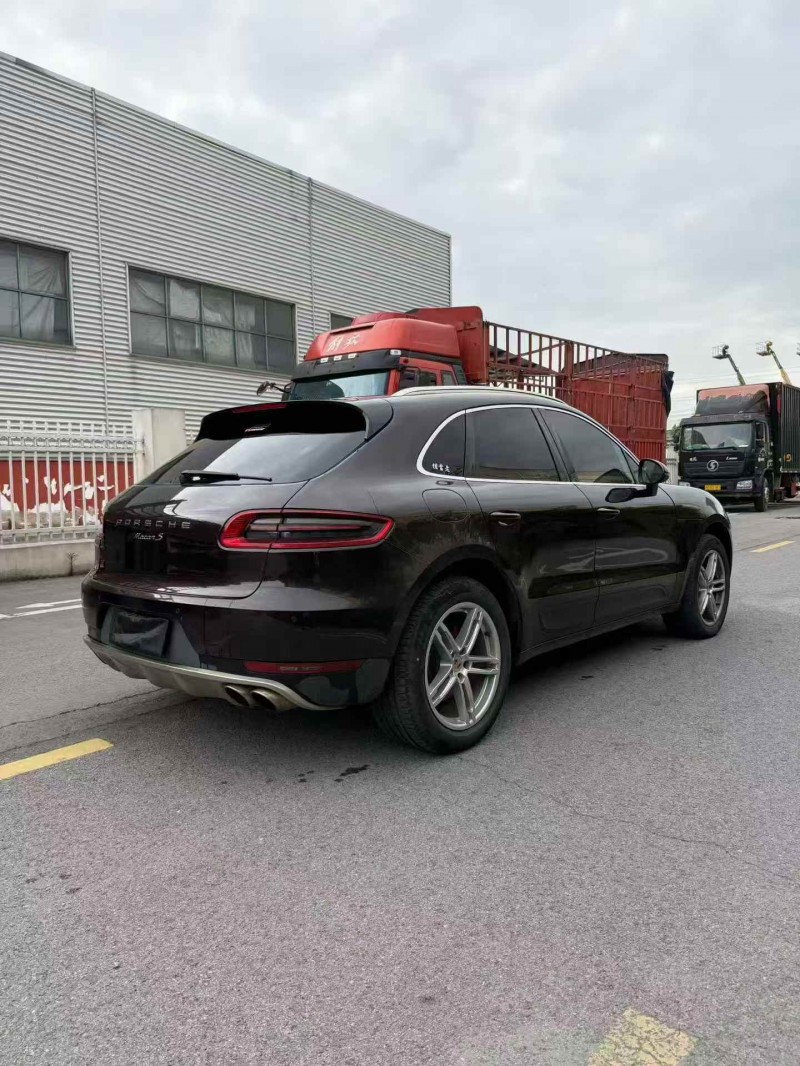 南通15年保时捷Macan7