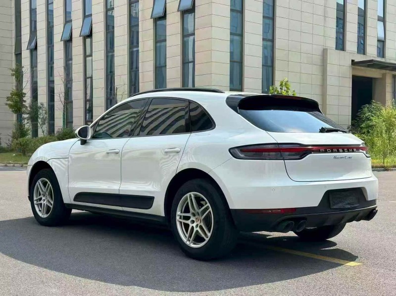 东营20年保时捷Macan7