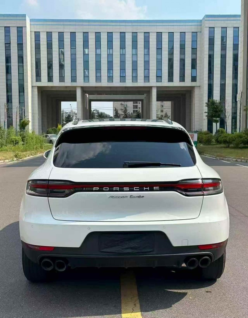 东营20年保时捷Macan8
