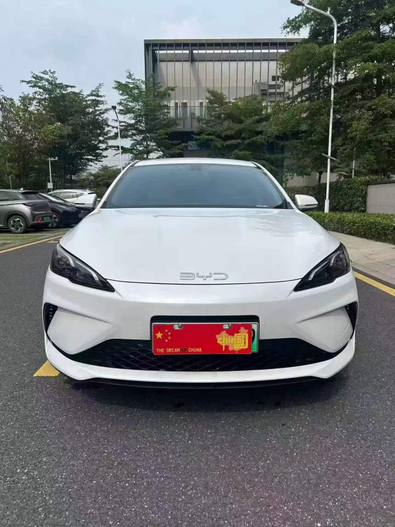 广州25年比亚迪海豹1