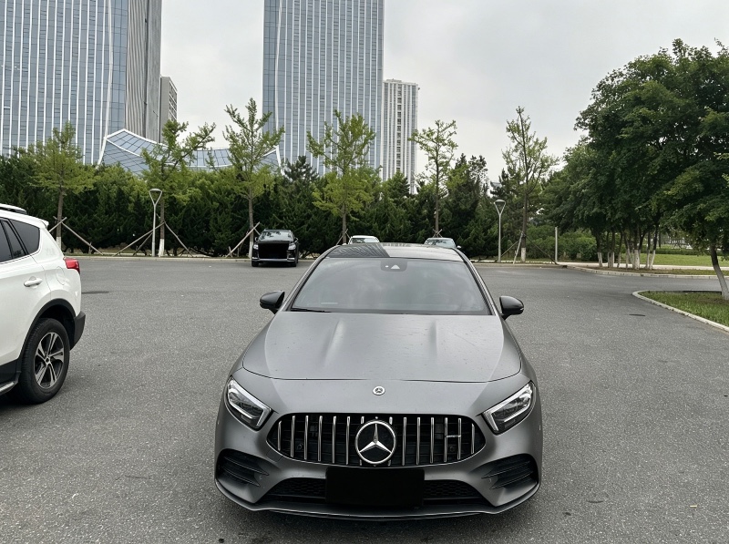 大连22年奔驰AMG1
