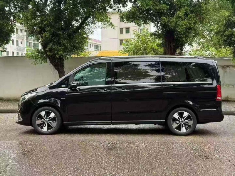 柳州21年奔驰V8