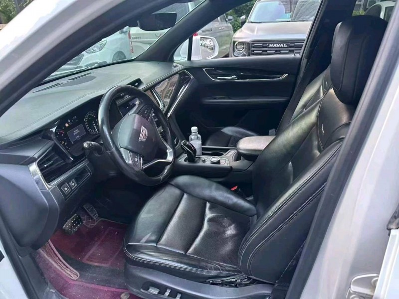 安阳20年凯迪拉克XT69