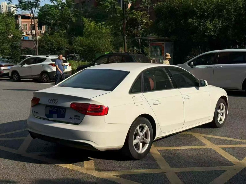 鹰潭14年奥迪A4L8