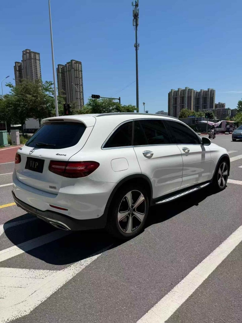 枣庄19年奔驰GLC7