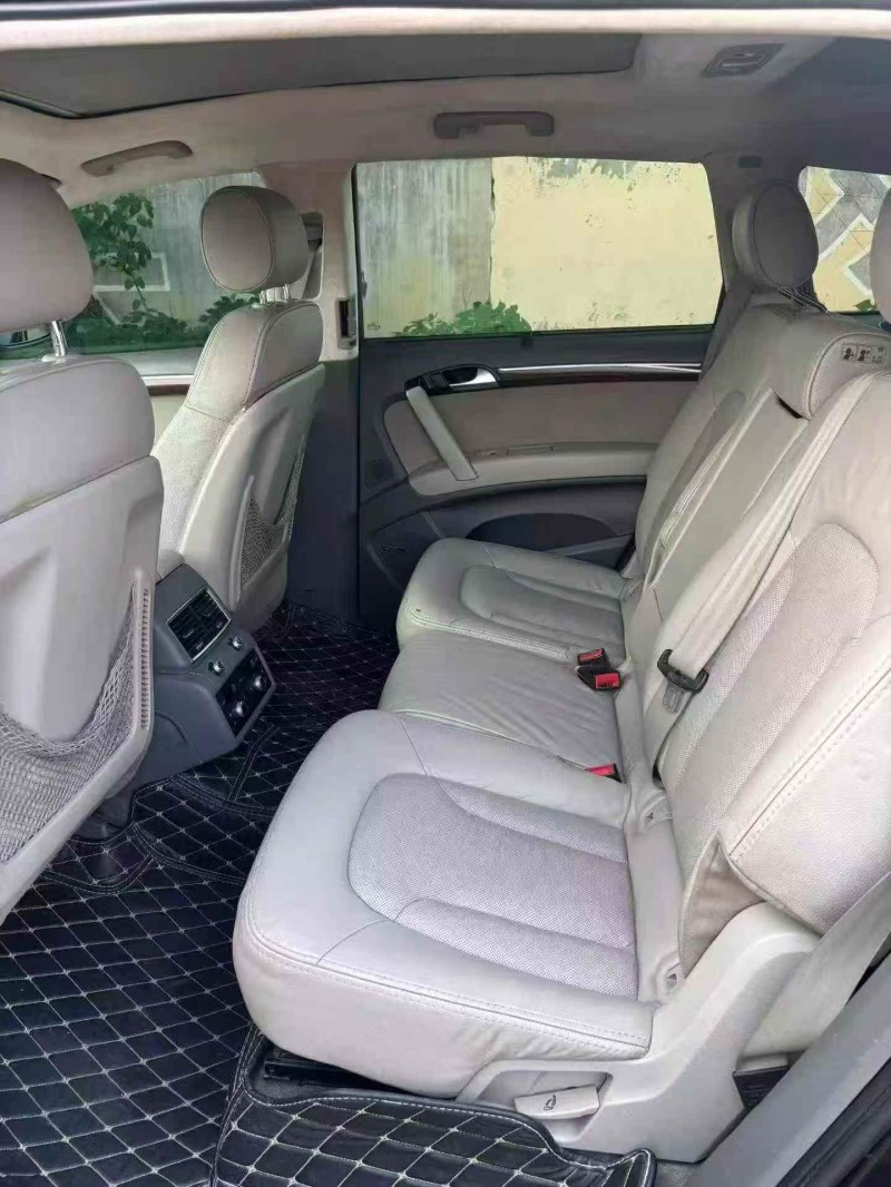 东营12年奥迪Q75
