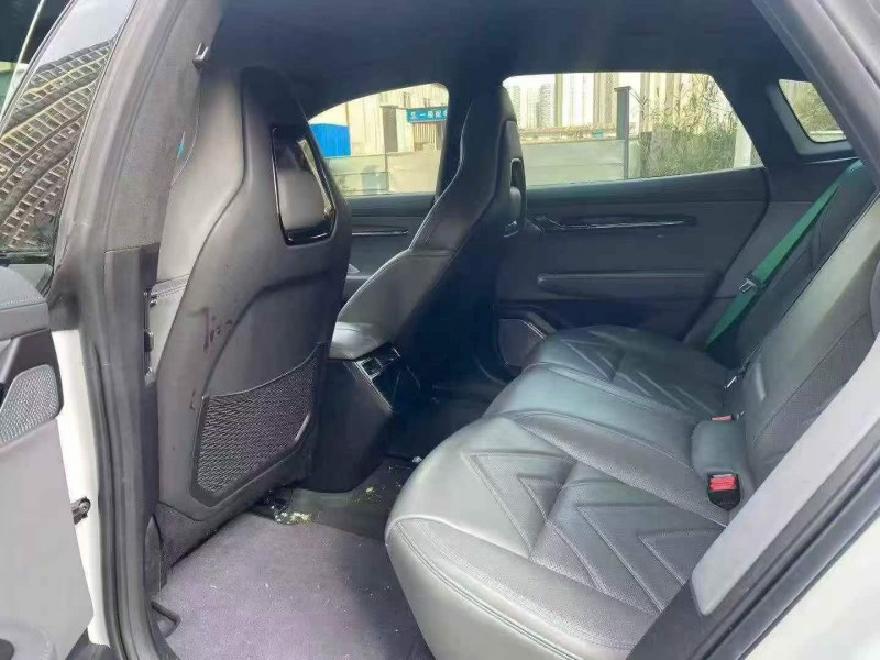 宜昌23年极氪汽车0015