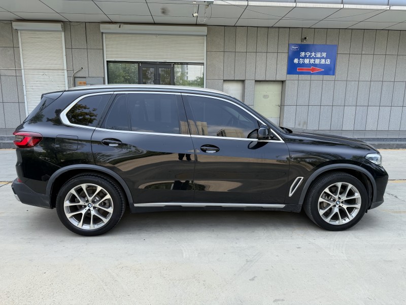 济宁20年宝马X54