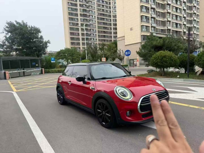 东营20年宝马迷你3