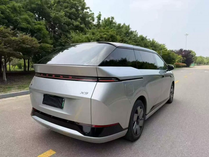 苏州25年小鹏汽车X98
