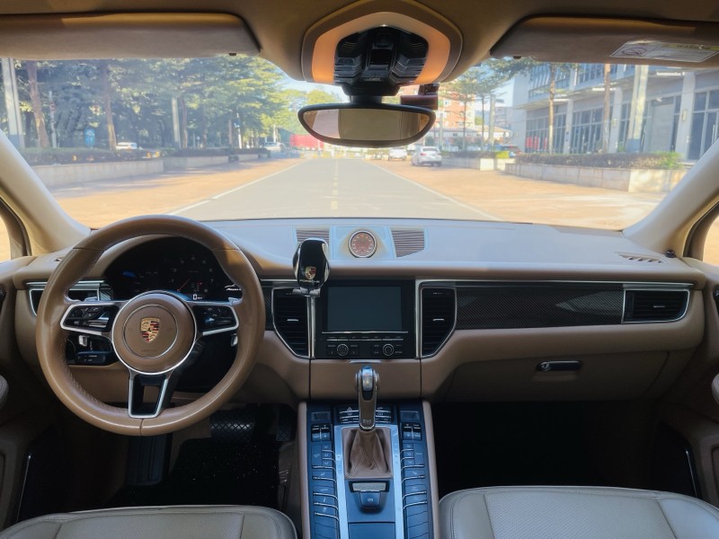 东莞15年保时捷Macan5