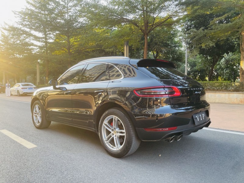 东莞15年保时捷Macan8