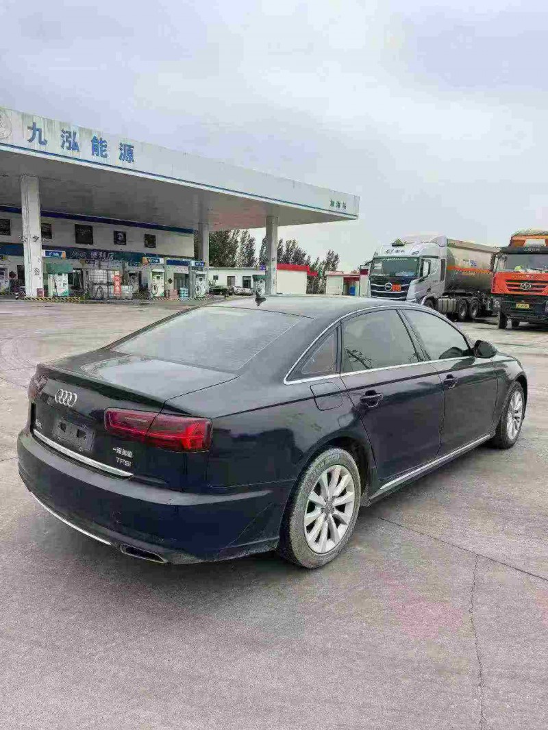 青岛16年奥迪A6L8