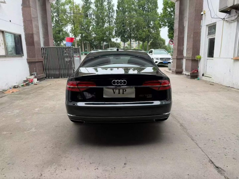 徐州16年奥迪A8L9