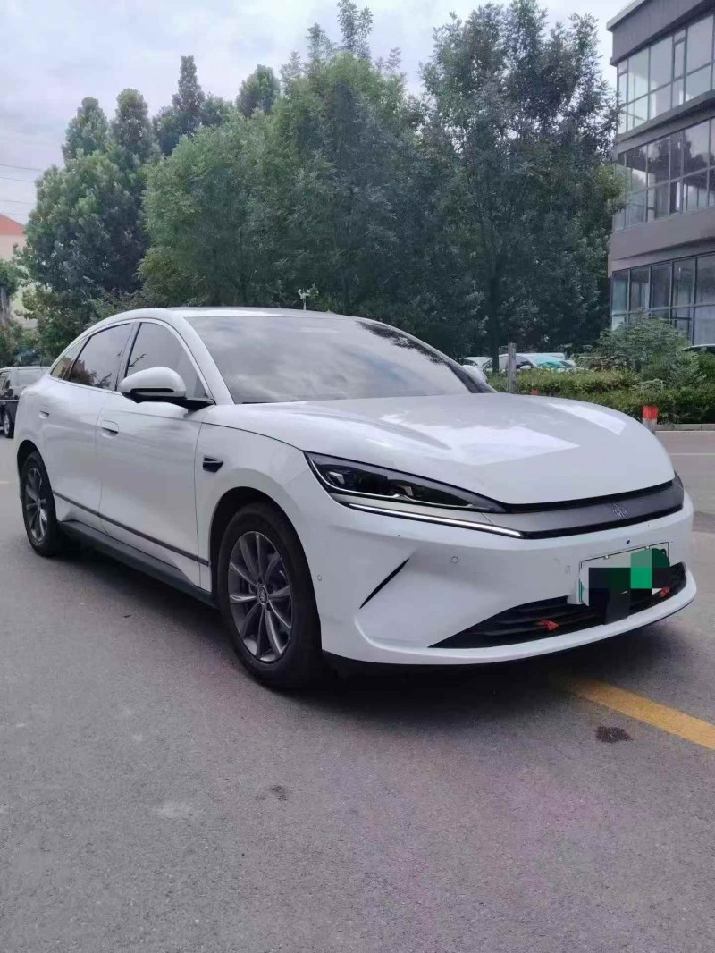 济宁26年比亚迪秦4
