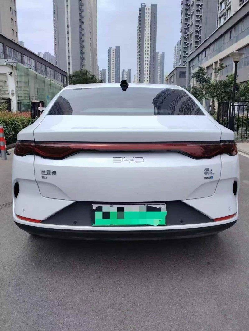 济宁26年比亚迪秦9