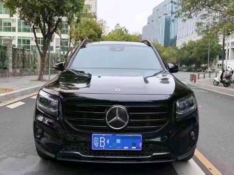深圳25年奔驰GLB1