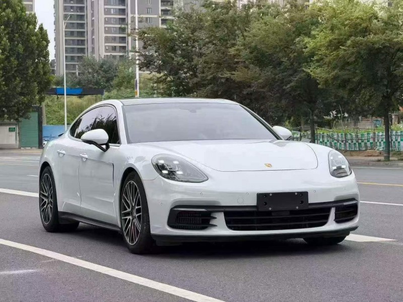 安阳20年保时捷帕拉梅拉3