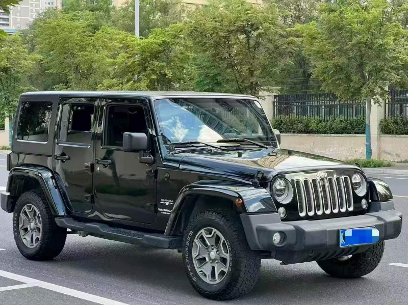 鹤壁18年Jeep牧马人2