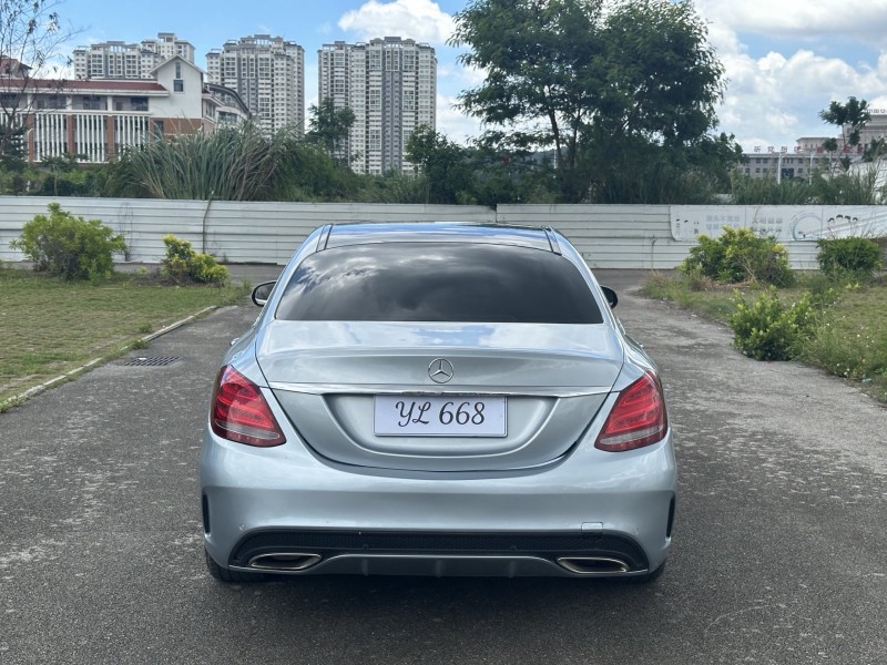 南宁18年奔驰C8