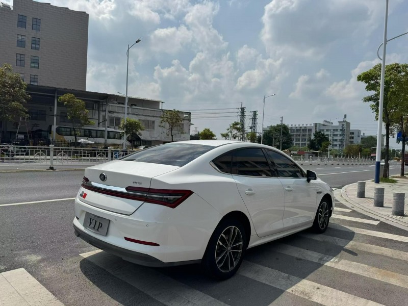 广州20年比亚迪秦5