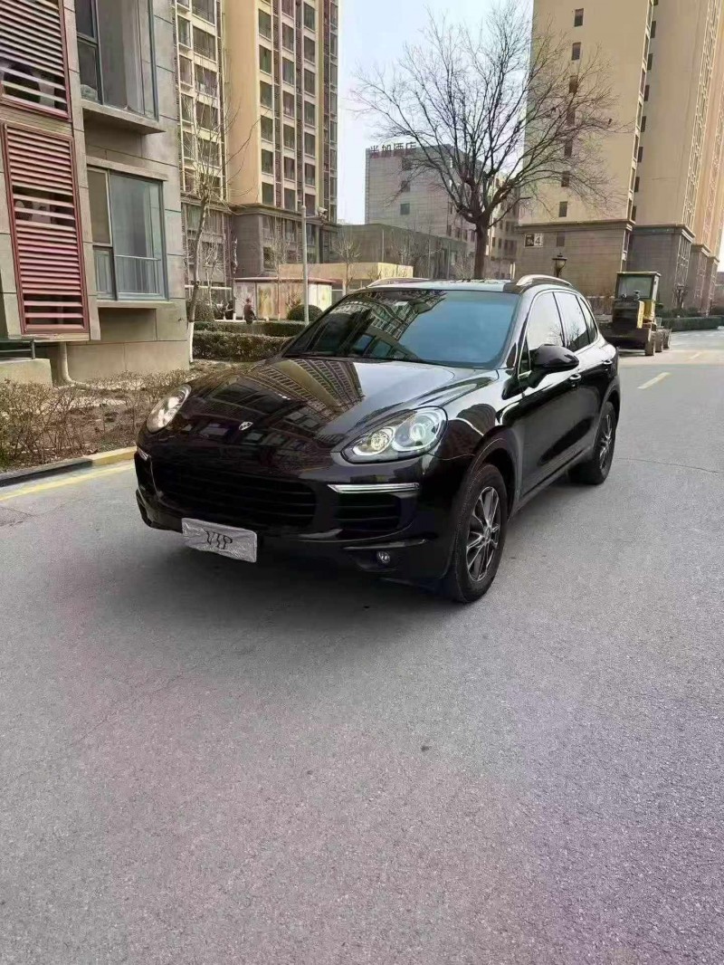 秦皇岛17年保时捷卡宴3