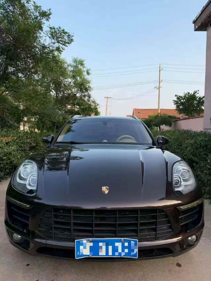 东营15年保时捷Macan1