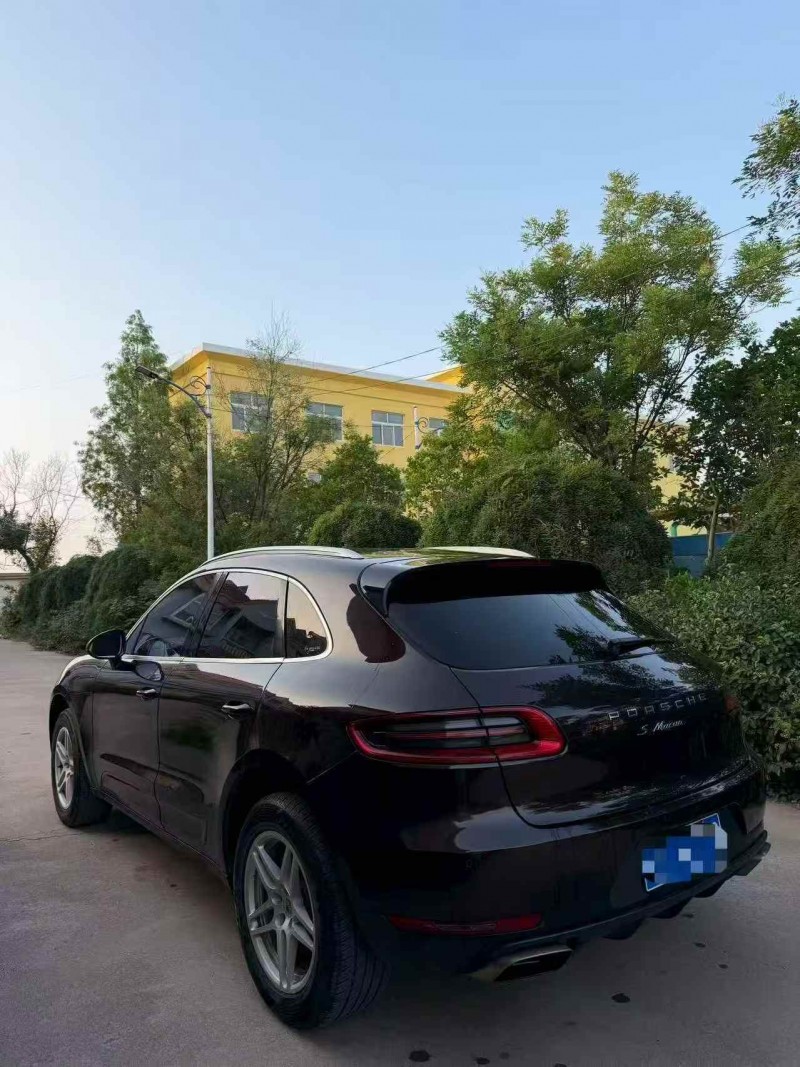 东营15年保时捷Macan6