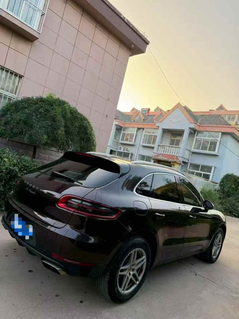 东营15年保时捷Macan8