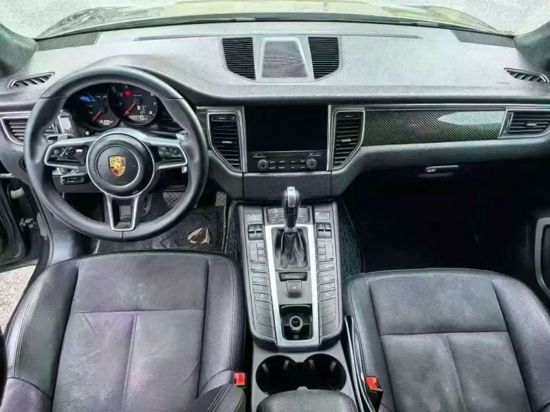 绍兴17年保时捷Macan4