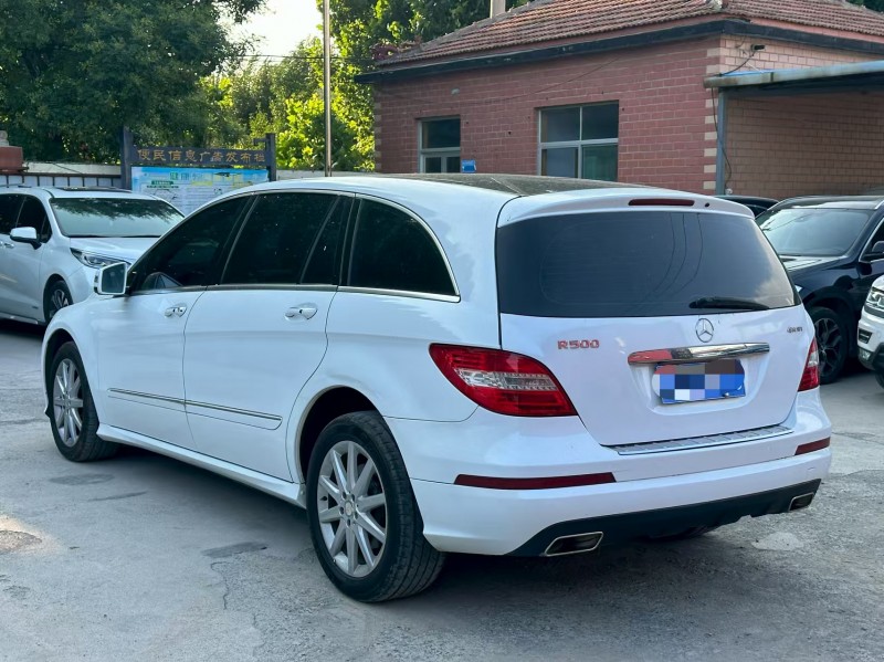 淄博11年奔驰R8