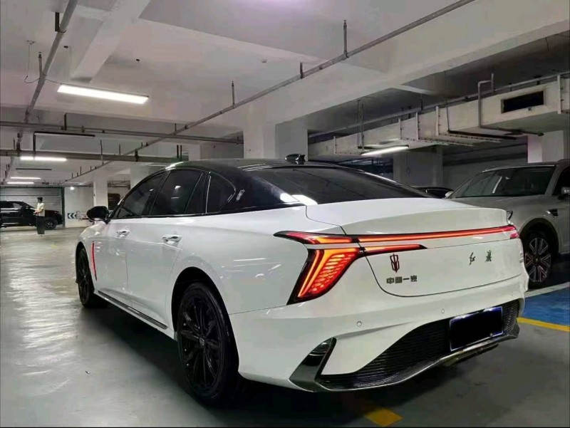 成都24年红旗H68