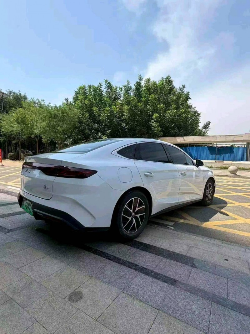 保定25年比亚迪秦9