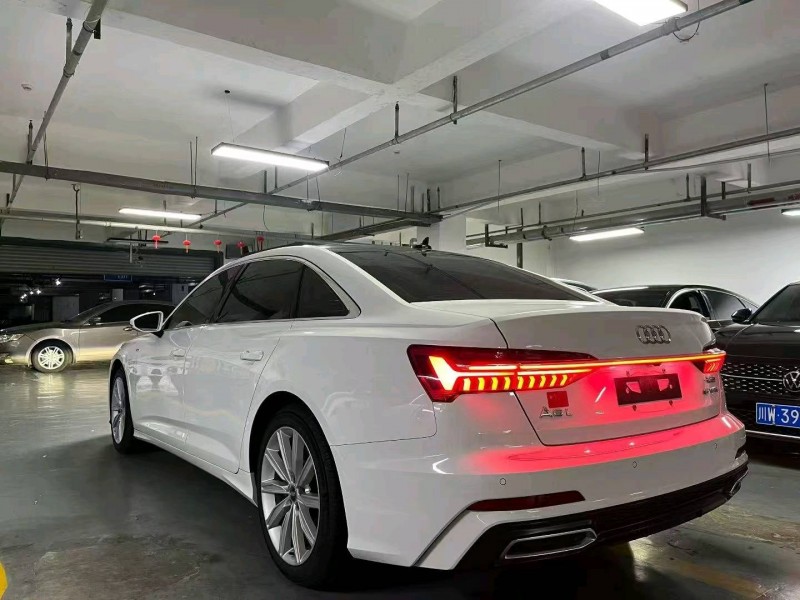 成都20年奥迪A6L9
