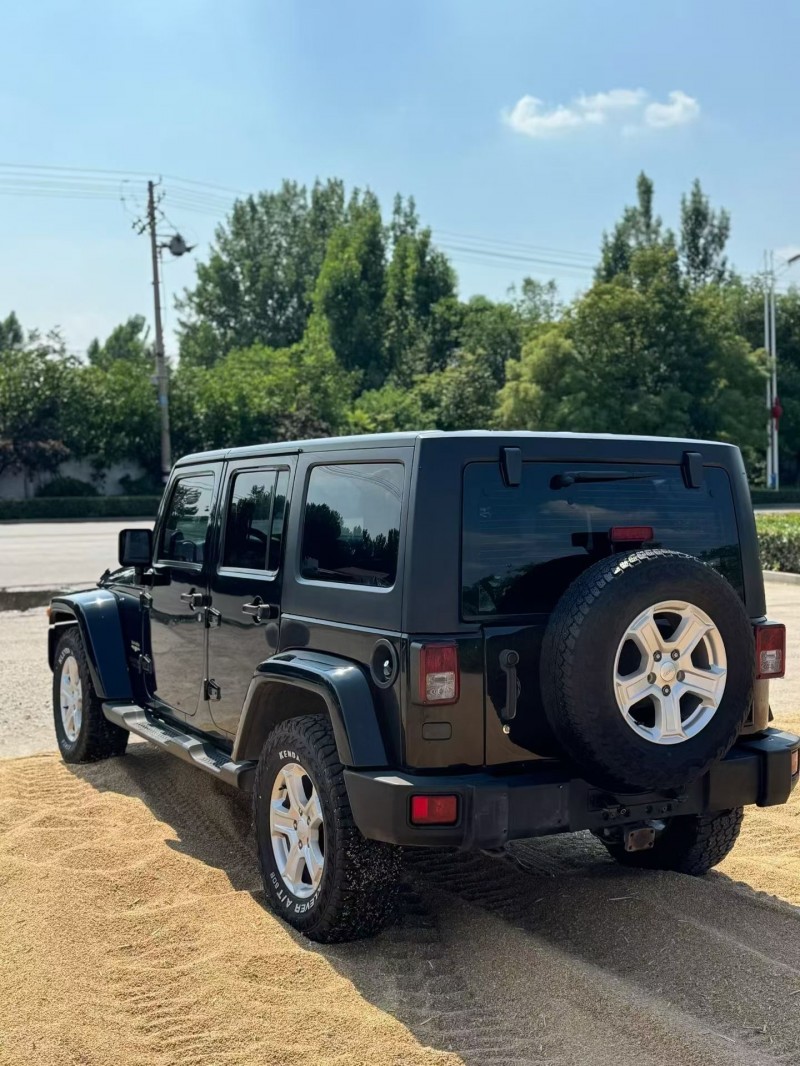 枣庄14年Jeep牧马人8