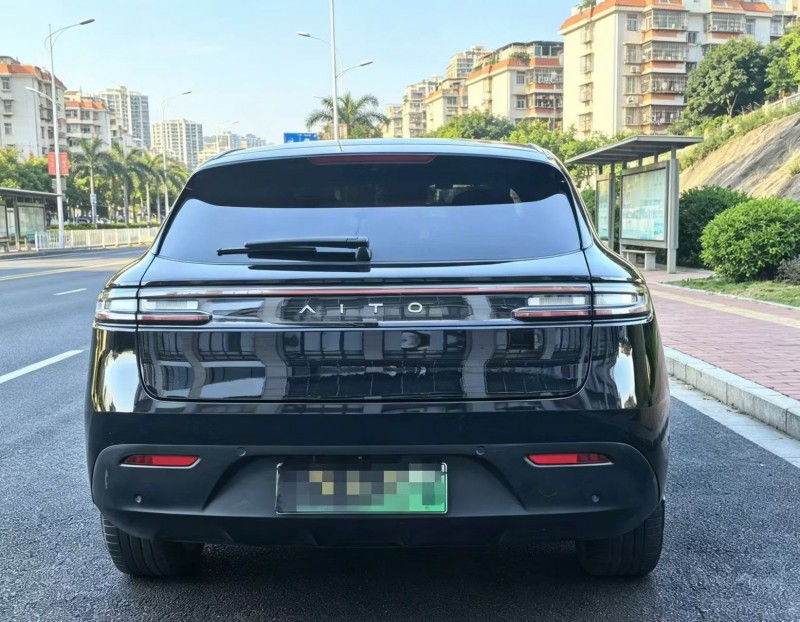 福州22年华为智选问界5