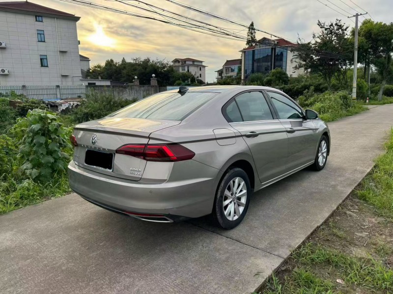 嘉兴19年大众宝来8
