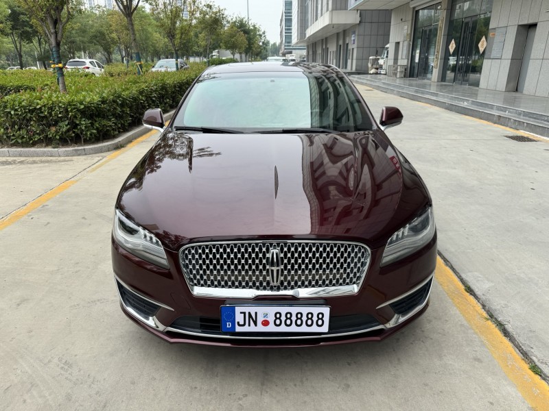 济宁18年林肯MKZ1