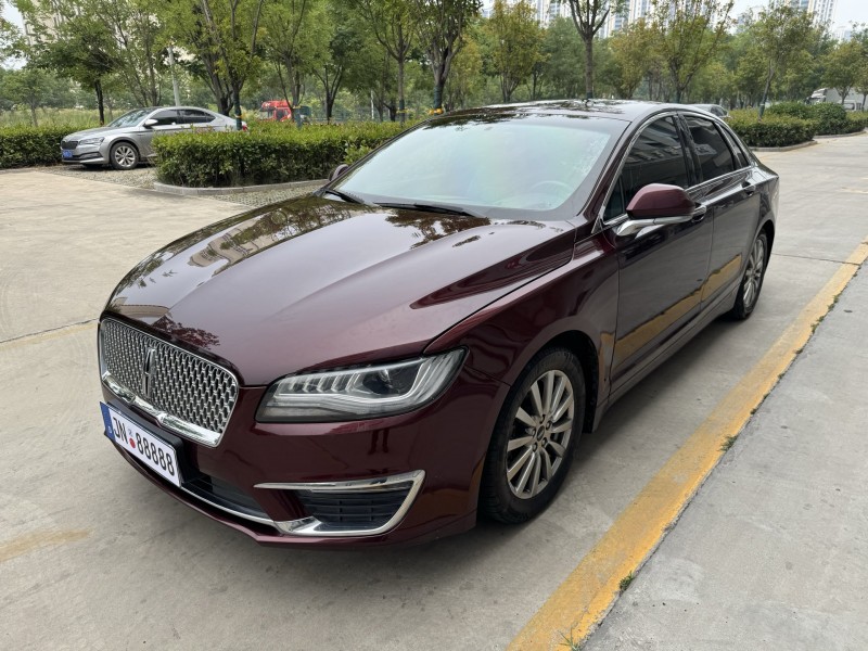 济宁18年林肯MKZ3