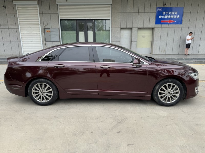 济宁18年林肯MKZ4